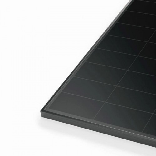 Полностью черная солнечная панель LONGi Hi-MO X6 Scientist LR5-54HTB мощностью 440–450 Вт с технологией HPBC и черной рамой